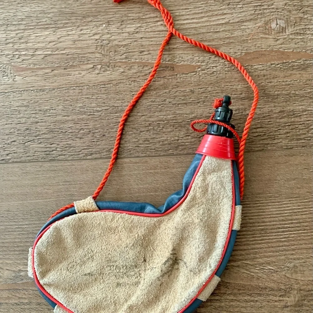 VINTAGE Leather Water Bladder Canteen Travel Beverage Bag 8”
